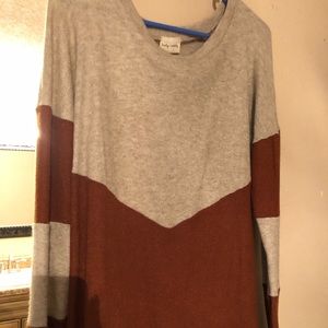 Sweater! Orange and tan